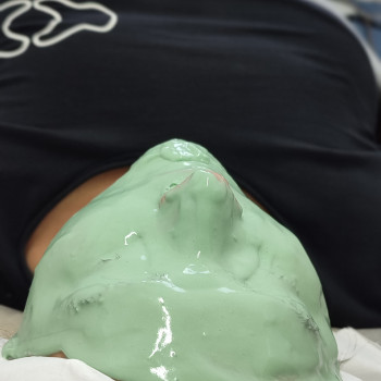 Догляд за обличчям, Альгінатной маска
                    Майстер депіляції Виктория Харків