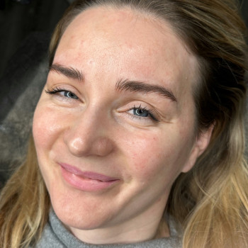 Брови "Natural Brows“
                    Мастер перманентного макияжа Виктория Киев