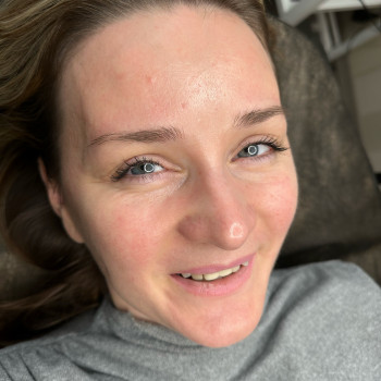 Брови "Natural Brows“
                    Мастер перманентного макияжа Виктория Киев