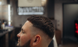 Стрижка/ Фейд Барбершоп ЦирульниК Barbershop Киев