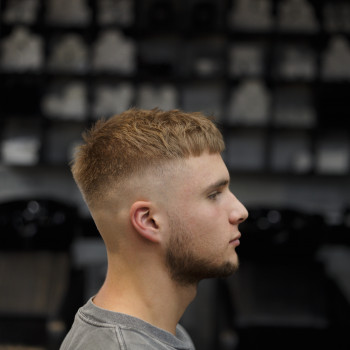 Чоловіча стрижка кроп фейд, фото - Барбершоп ЦирульниК Barbershop