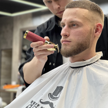 Мужская стрижка фейд модные мужские стрижки, фото - Барбершоп ЦирульниК Barbershop
