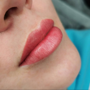 Перманентный макияж губ
                    Студія татуажу Viva Forever Кривий Ріг