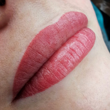 Перманентный макияж губ
                    Студія татуажу Viva Forever Кривий Ріг