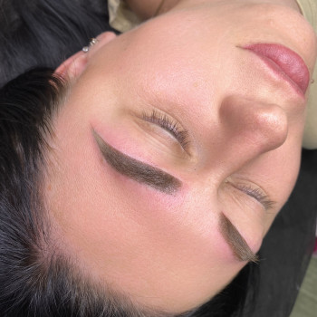 Перманентний макіяж
                    Бровист Валерия Павлоград