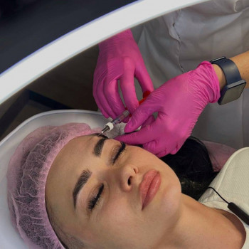 Процедура контурной пластики,увлажнение,убрать морщинки,обновить структуру кожных покровов