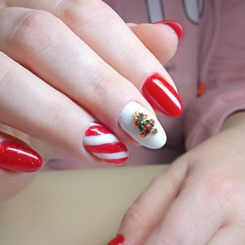 Дизайн
                    Майстер манікюру Наталя Київ