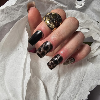 Наращивание ногтей
                    Майстер манікюру Яна Харків