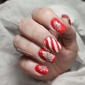 Наращивание ногтей
                    Майстер манікюру Яна Харків