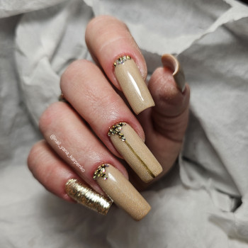 Наращивание ногтей
                    Майстер манікюру Яна Харків