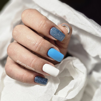 Наращивание ногтей
                    Майстер манікюру Яна Харків