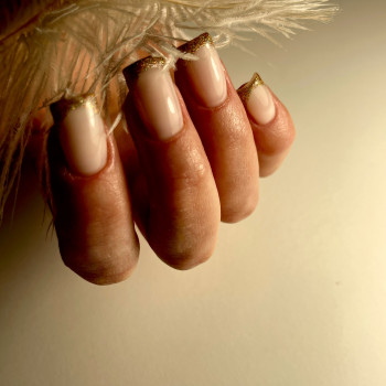 Французький манікюр на квадратні нігті із золотом, фото - Майстер манікюру Анастасія Падецька