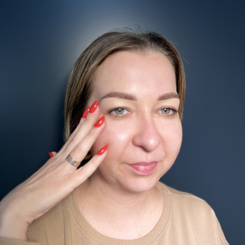 Пудрові брови