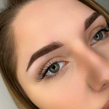 Моделювання та фарбування брів
                    Мастер перманентного макияжа Александра Кривой Рог