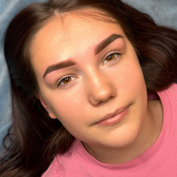 Моделювання та фарбування брів
                    Мастер перманентного макияжа Александра Кривой Рог