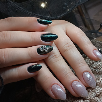 Дизайн
                    Майстер манікюру Наталя Київ