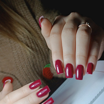 Фото з портфоліо майстра Ольга Свердан (майстер манікюру, Первомайськ)