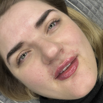 Натуральні губи