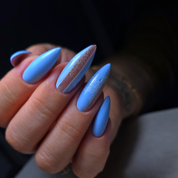 Маникюр зима миндаль голубой, фото - Мастер маникюра Снежана Макарова