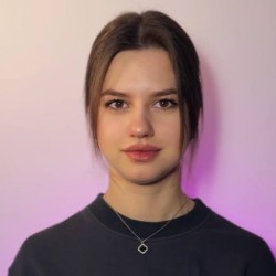 Софія (досвіт роботи 5 років) майстер манікюру/педикюру