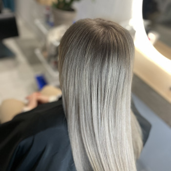 Шатуш Еір-тач Фарбування в техніці
                    Перукар Тетяна Ірпінь