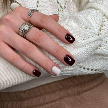 Манікюр зі зняттям та покриттям
                    Салон красоты Fargo Киев