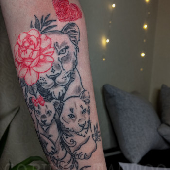 Фото из портфолио мастера Дария Сухомяс (тату мастер, Запорожье)