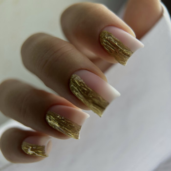 Манікюр з укріпленням
                    Мастер маникюра Катерина Киев