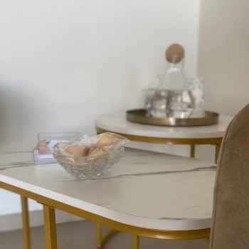 Оренда кушетки / стіл бровіста ( візажний стіл)
                    Бровист Оксана Киев