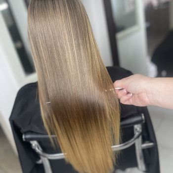 Кератиновое выпрямление Кератиновое вирівнювання
                    Перукар Оля Кривий Ріг