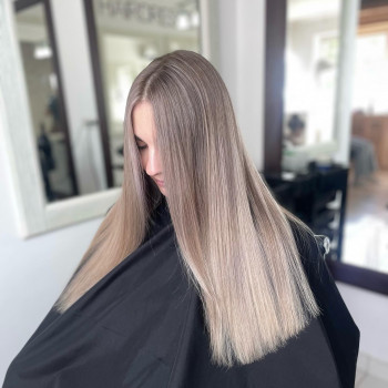 Окрашивание волос
                    Перукар Оля Кривий Ріг