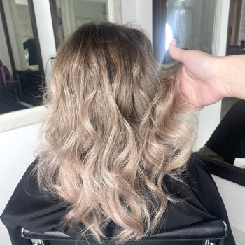 Окрашивание волос
                    Перукар Оля Кривий Ріг