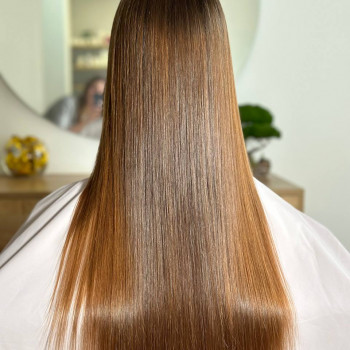 Процедура проходить у спокійній атмосфері під ваш улюблений фільм чи серіал.