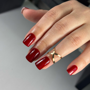 Манікюр
                    Мастер маникюра Влада Николаев