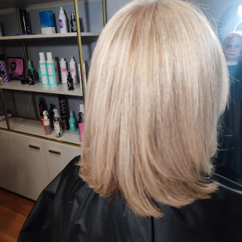 Тонування та стрижка