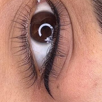 Перманент міжвійка, стрілка перманент, перманентний макіяж