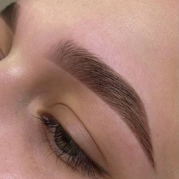 Волосково-пудрове омбре (брови)
                    Косметологічний центр  Ужгород