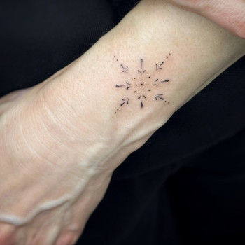 на руці, візерунок, квітка, міні