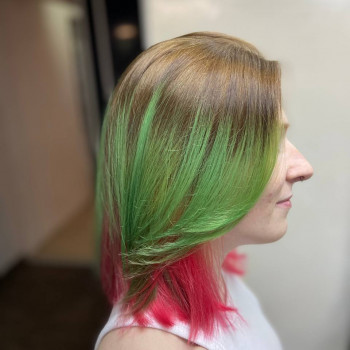 Тонування блонду в яскраві кольори