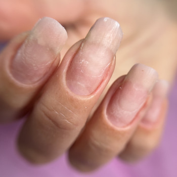 Відпрацювання апаратного манікюру
    
 /