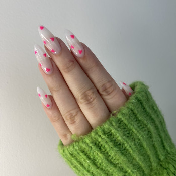 Нарощення нігтів
                    Мастер маникюра Ксения Киев