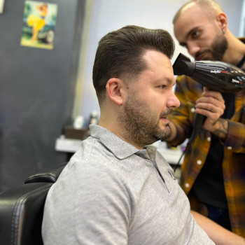 Стрижка Канадка
                    Барбершоп ЦирульниК Barbershop Киев