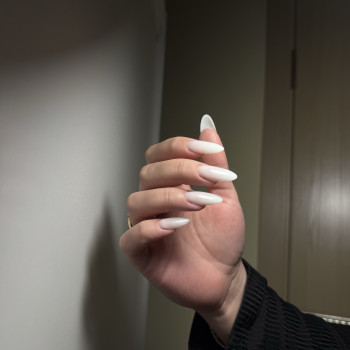 Нарощення нігтів + манікюр 
 