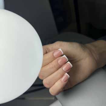 Манікюр з укріпленням
                    Мастер маникюра Анастасия Днепр