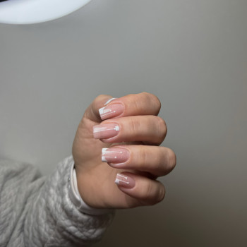 Манікюр з укріпленням
                    Мастер маникюра Анастасия Днепр