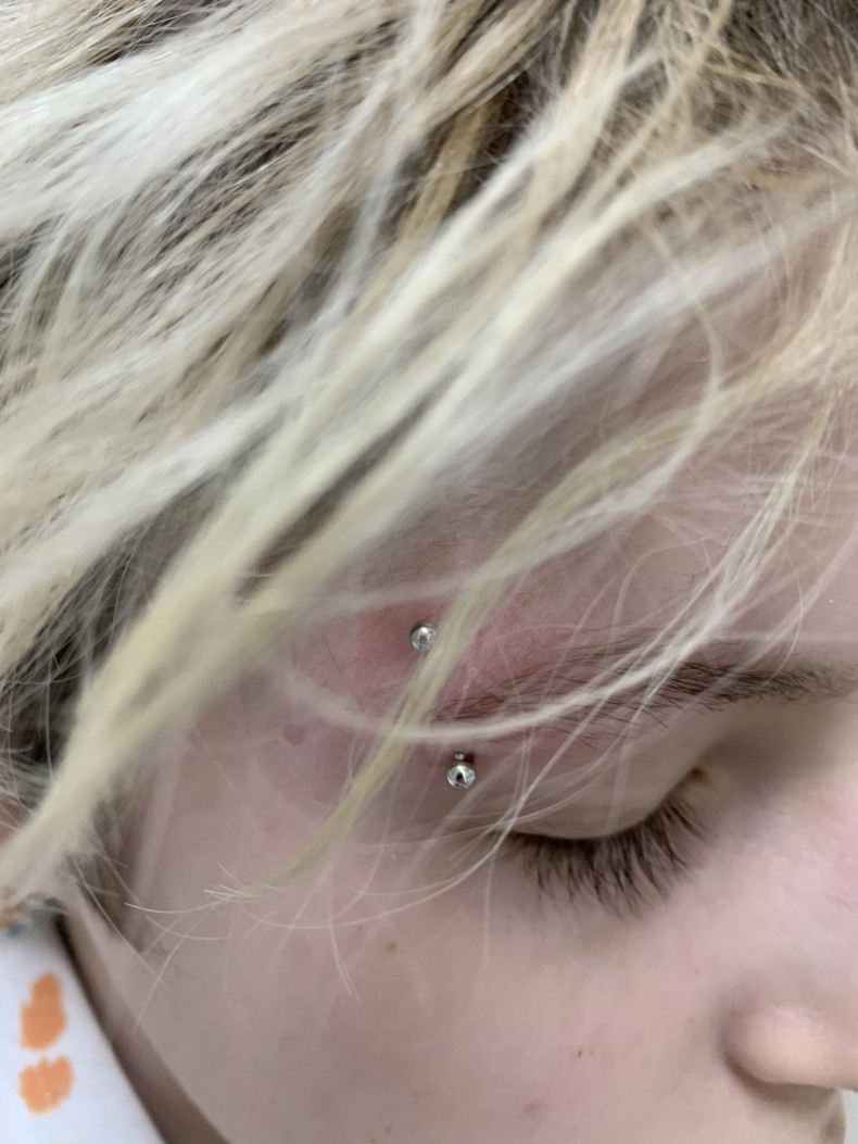 Пірсинг брови, фото - Майстер з пірсингу Тетяна Ананьєва