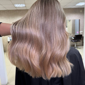 Фарбування волосся
                    Салон красоты Bonjour Львов