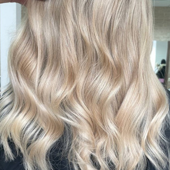 Фарбування волосся
                    Салон красоты Bonjour Львов