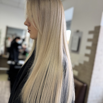 Фарбування волосся