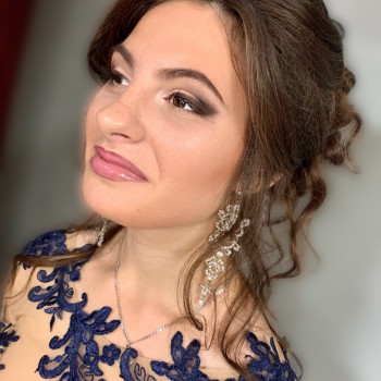 Макіяж
                    Салон красоты HelenS Харьков